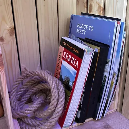 Chalet Oh, Mon Bateau! No Running Water, Bez Tekuce Vode