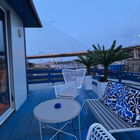 Chalet Oh, Mon Bateau! No Running Water, Bez Tekuce Vode *