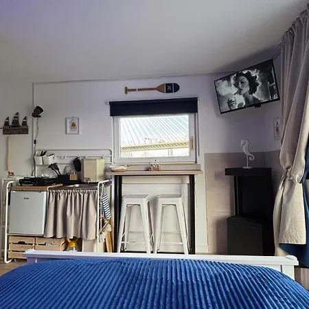 Oh, Mon Bateau! No Running Water, Bez Tekuce Vode * Belgrade