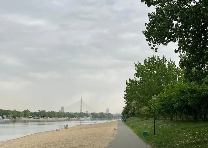 Oh, Mon Bateau! No Running Water, Bez Tekuce Vode