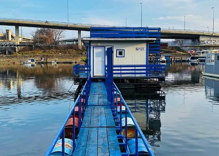 Oh, Mon Bateau! No Running Water, Bez Tekuce Vode * בלגרד
