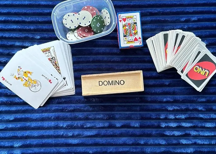 בקתה Oh, Mon Bateau! No Running Water, Bez Tekuce Vode בלגרד