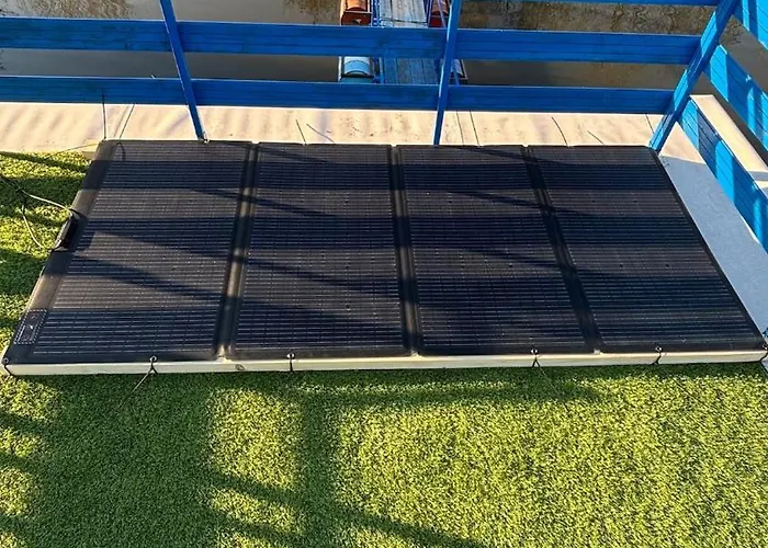 샬레 Oh, Mon Bateau! No Running Water, Bez Tekuce Vode